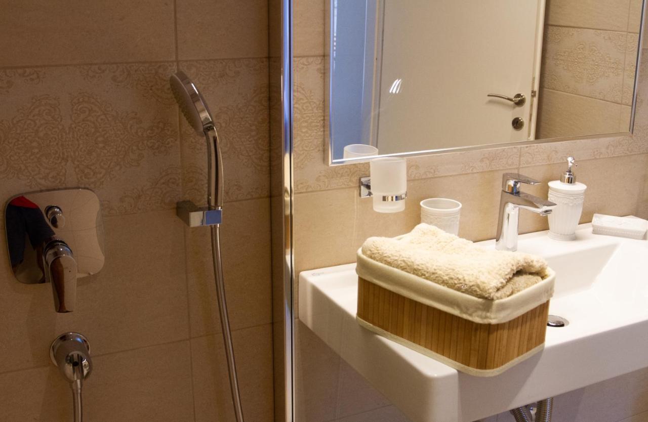 Antonis Apartments Кассиопи Экстерьер фото